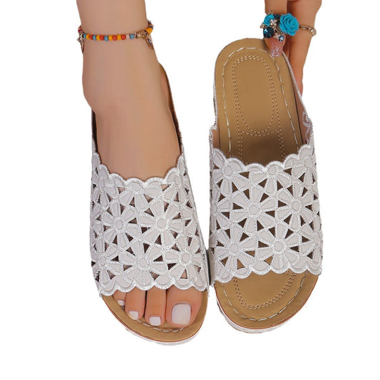 Plus Size Simple Casual Flower Cutout PU Mid Heel Women's Slippers